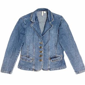 Like New! St. John’s Bay Denim Jacket. Super cute washed out look! Large petite
